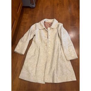 Woman’s uncle Frank coat size small